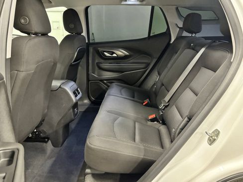 Used 2024 GMC Terrain SLE w/ Driver Convenience Package FWD image 18