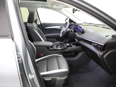 Used 2024 Buick Envision Sport Touring AWD/4WD image 7