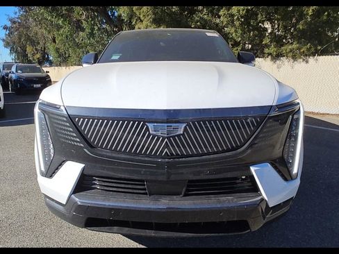 Used 2025 Cadillac Escalade IQ Sport 2 image 4