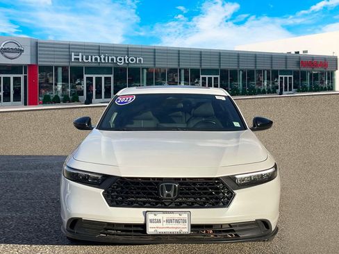 Used 2023 Honda Accord Sport image 2