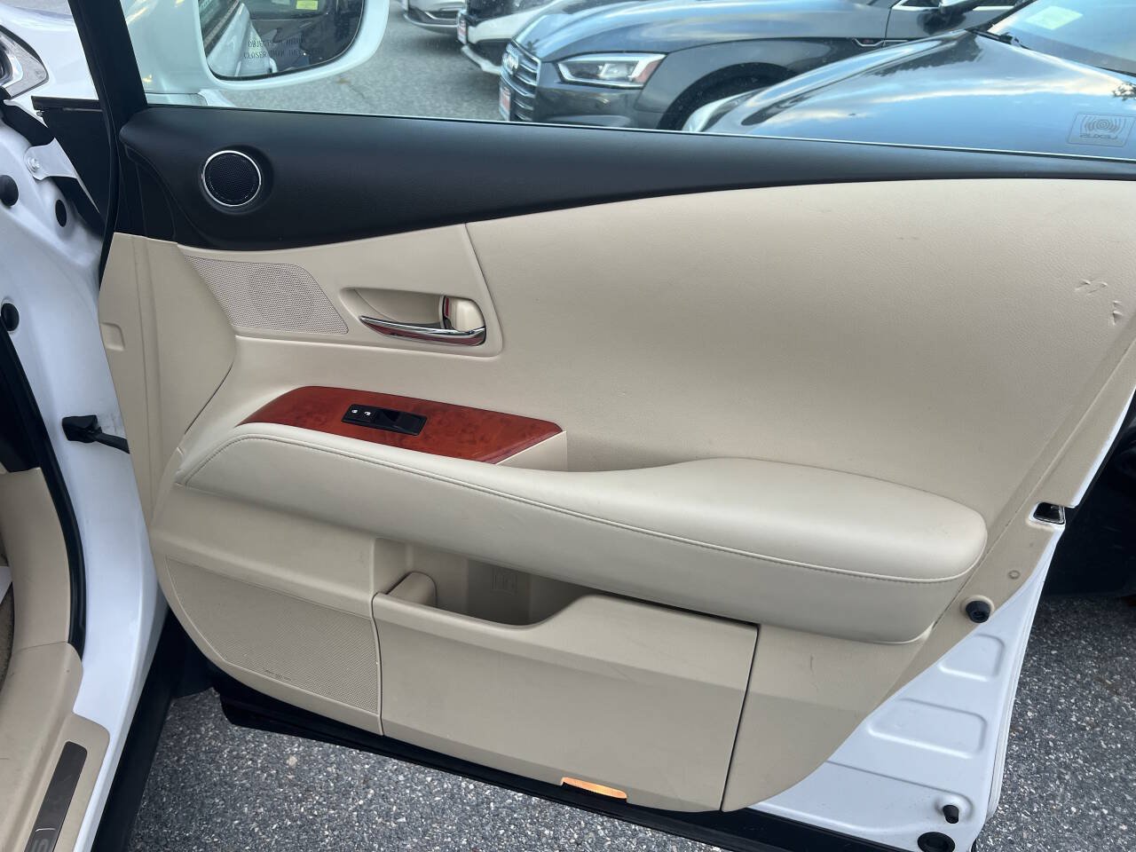 Used 2011 Lexus RX 350 AWD w/ Premium Pkg image 11