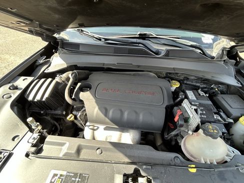 Used 2022 Jeep Compass Limited image 24