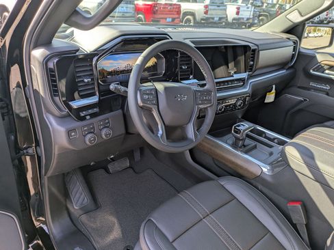 New 2025 Chevrolet Silverado 1500 High Country w/ Midnight Edition image 10