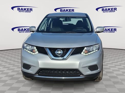 Used 2016 Nissan Rogue S image 2
