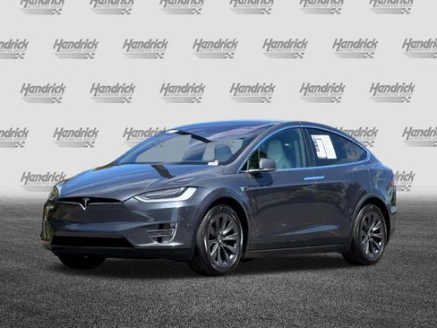 Used 2018 Tesla Model X 75D AWD/4WD image 9
