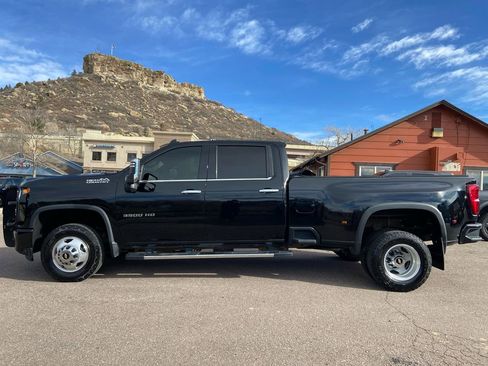 Used 2020 Chevrolet Silverado 3500 High Country image 11