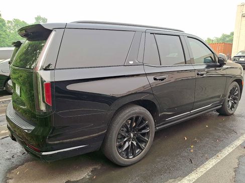 Used 2024 Cadillac Escalade Sport w/ LPO, ONYX Package AWD/4WD image 4