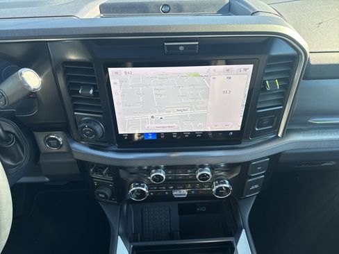 Used 2026 Ford F450 Platinum image 18