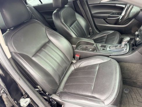 Used 2013 Buick Regal Premium image 12