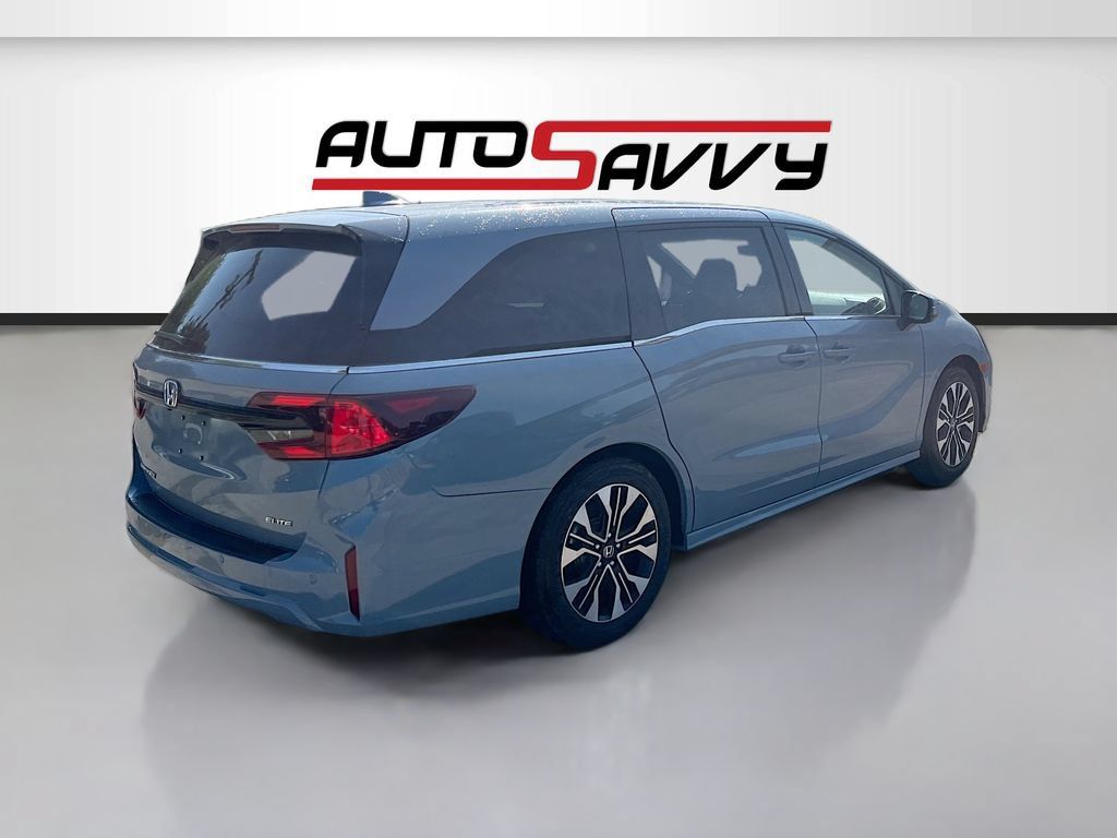Used 2025 Honda Odyssey Elite image 7