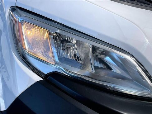 Used 2023 RAM ProMaster 2500 w/ Convenience Group image 27