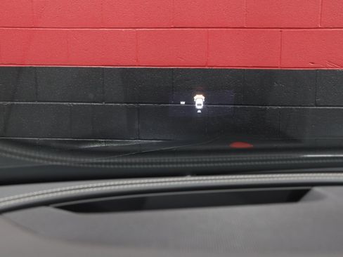 Used 2021 Mercedes-Benz E 450 4MATIC Cabriolet image 60