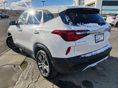 Used 2022 Kia Seltos LX image 3
