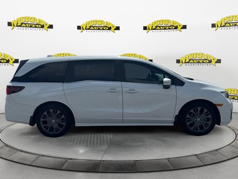 Used 2025 Honda Odyssey Touring image 6