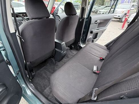 Used 2009 Scion xB FWD image 31