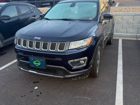 Used 2017 Jeep Compass Limited w/ Navigation Group AWD/4WD image 1