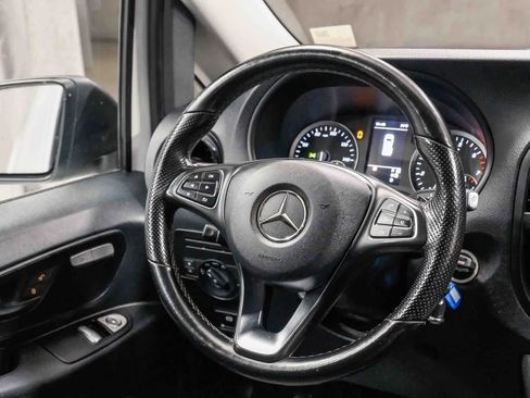 Used 2022 Mercedes-Benz Metris image 19