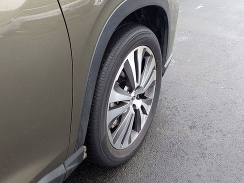 Used 2022 Subaru Ascent Limited w/ Technology Package image 32