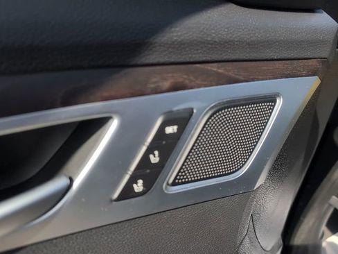 Used 2015 Hyundai Genesis 5.0 image 24