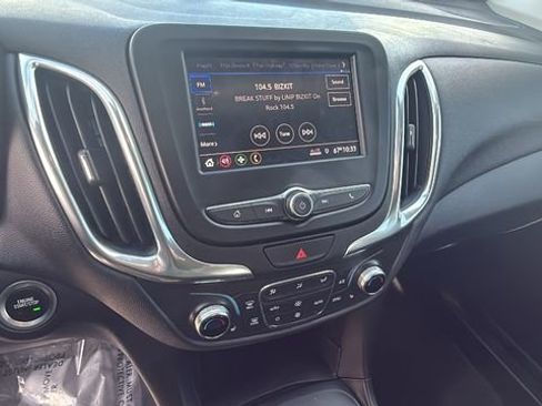 Used 2021 Chevrolet Equinox LT image 15