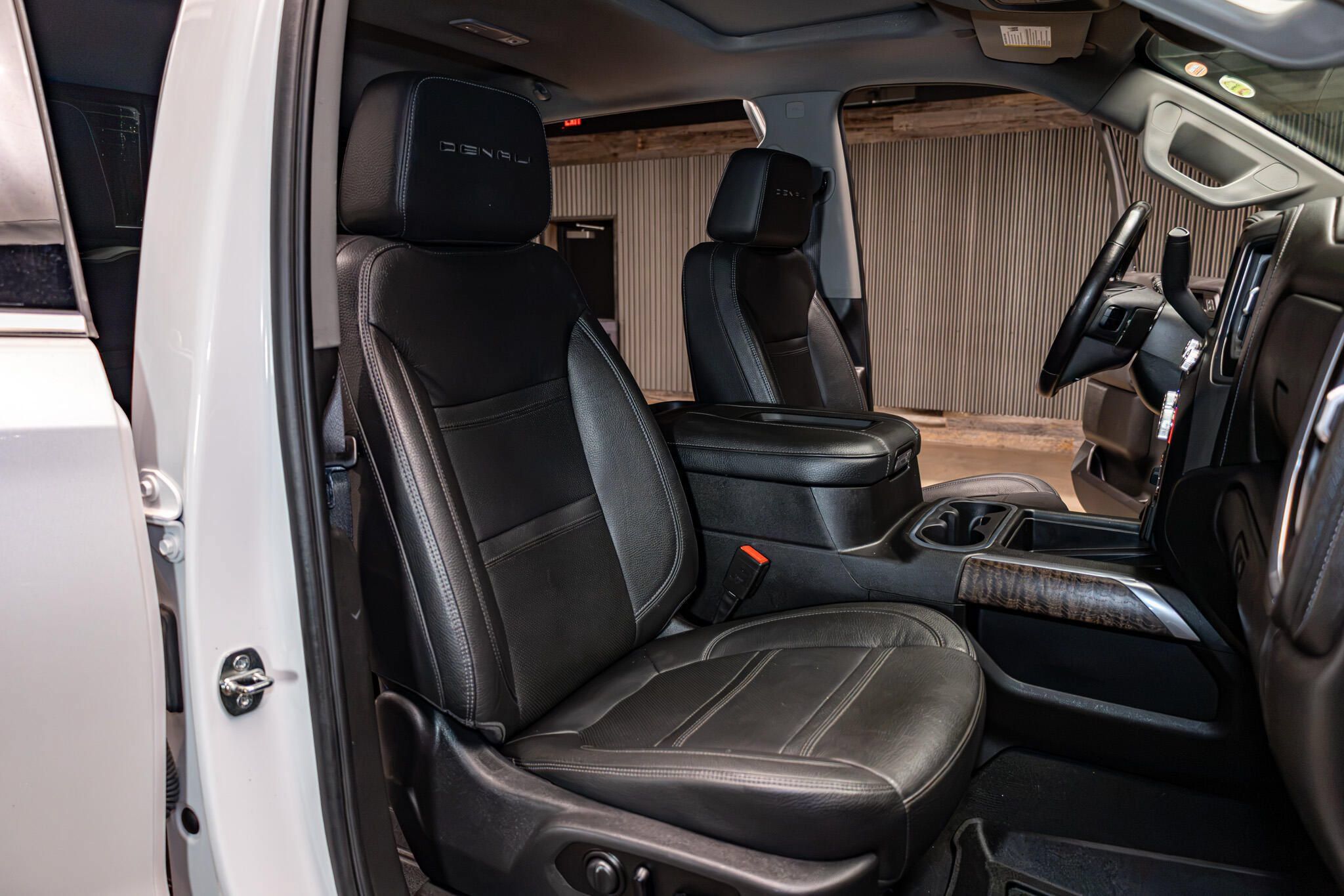 Used 2021 GMC Sierra 1500 Denali AWD/4WD image 38