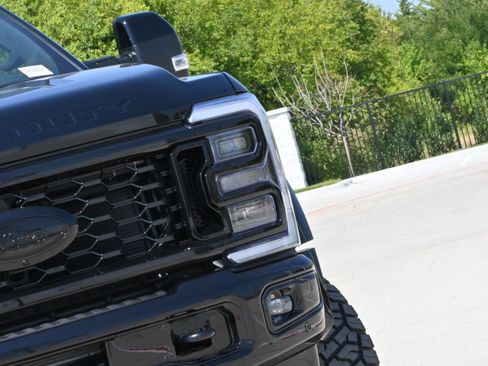Used 2026 Ford F450 Platinum w/ FX4 Off-Road Package AWD/4WD image 48