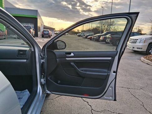 Used 2010 Volkswagen Jetta Limited Edition image 15