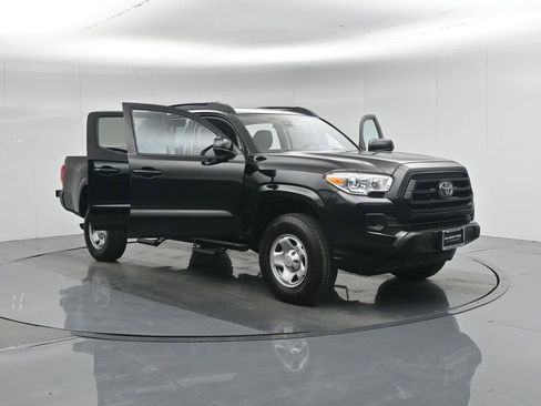 Used 2023 Toyota Tacoma SR image 33
