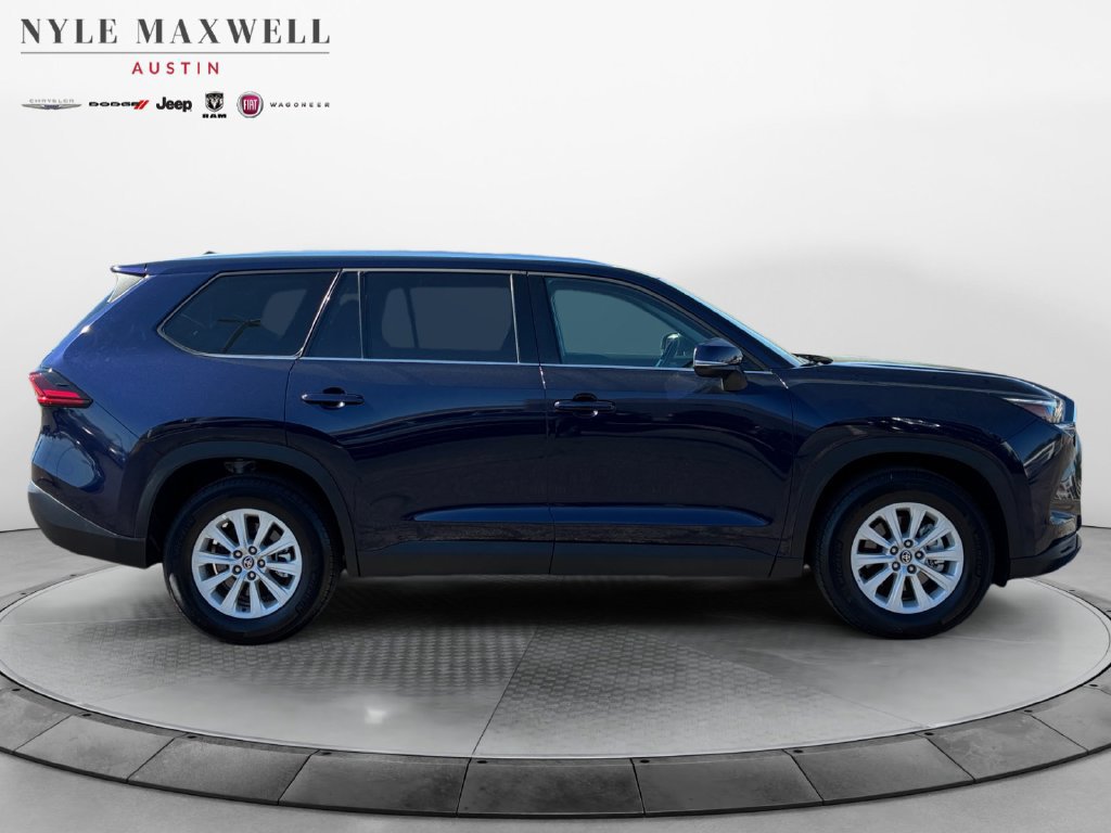 Used 2026 Toyota Grand Highlander AWD image 17