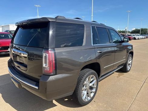 Used 2020 GMC Yukon Denali w/ Denali Ultimate Package AWD/4WD image 3