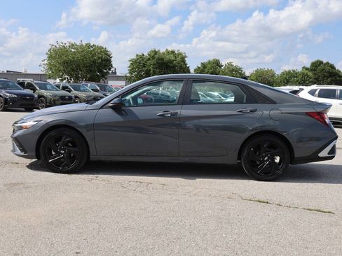 Used 2026 Hyundai Elantra Sport FWD image 8