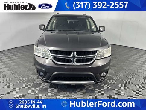 Used 2016 Dodge Journey SXT w/ Comfort/Convenience Group FWD image 3