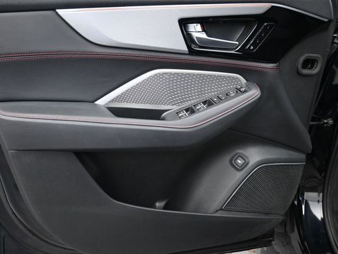 Used 2022 Acura MDX A-Spec image 9