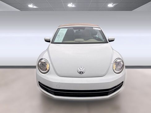 Used 2015 Volkswagen Beetle TDI image 6