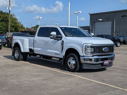 Used 2023 Ford F350 Lariat w/ Lariat Ultimate Package AWD/4WD image 5