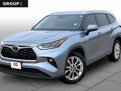 Used 2020 Toyota Highlander Limited FWD image 1
