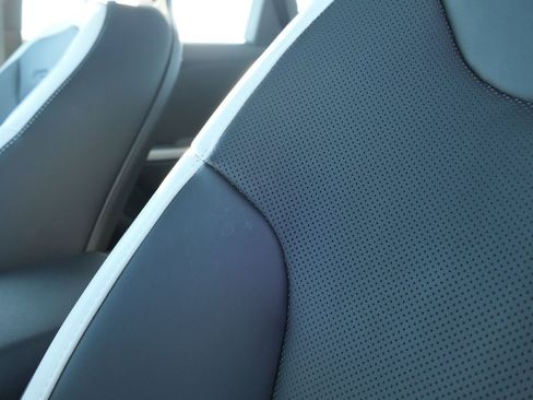 New 2025 Kia K4 GT-Line image 9