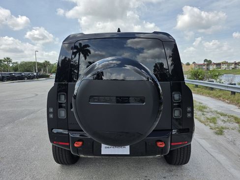 New 2026 Land Rover Defender 110 X AWD/4WD image 6