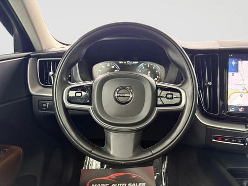 Used 2018 Volvo XC60 T6 Inscription w/ Convenience Package AWD/4WD image 28