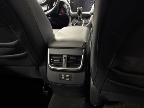 Used 2025 Subaru Outback Onyx Edition AWD/4WD image 13