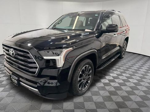 Used 2026 Toyota Sequoia Limited AWD/4WD image 3