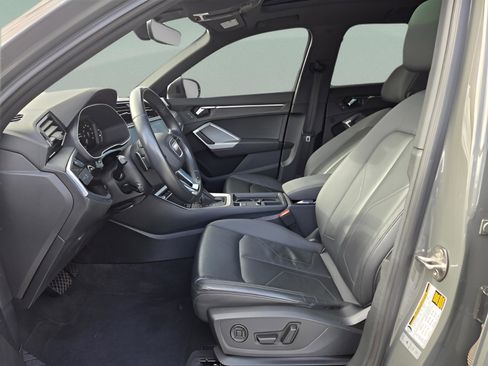 Used 2024 Audi Q3 2.0T Premium image 16