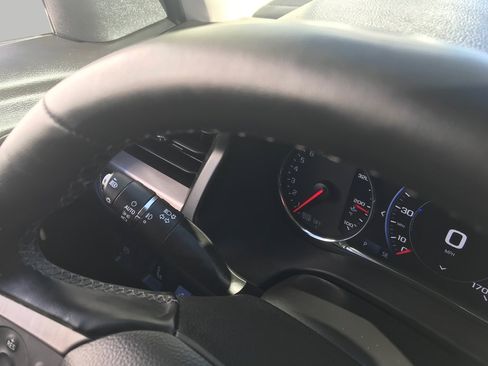 Certified 2023 GMC Acadia Denali w/ Denali Technology Package image 18