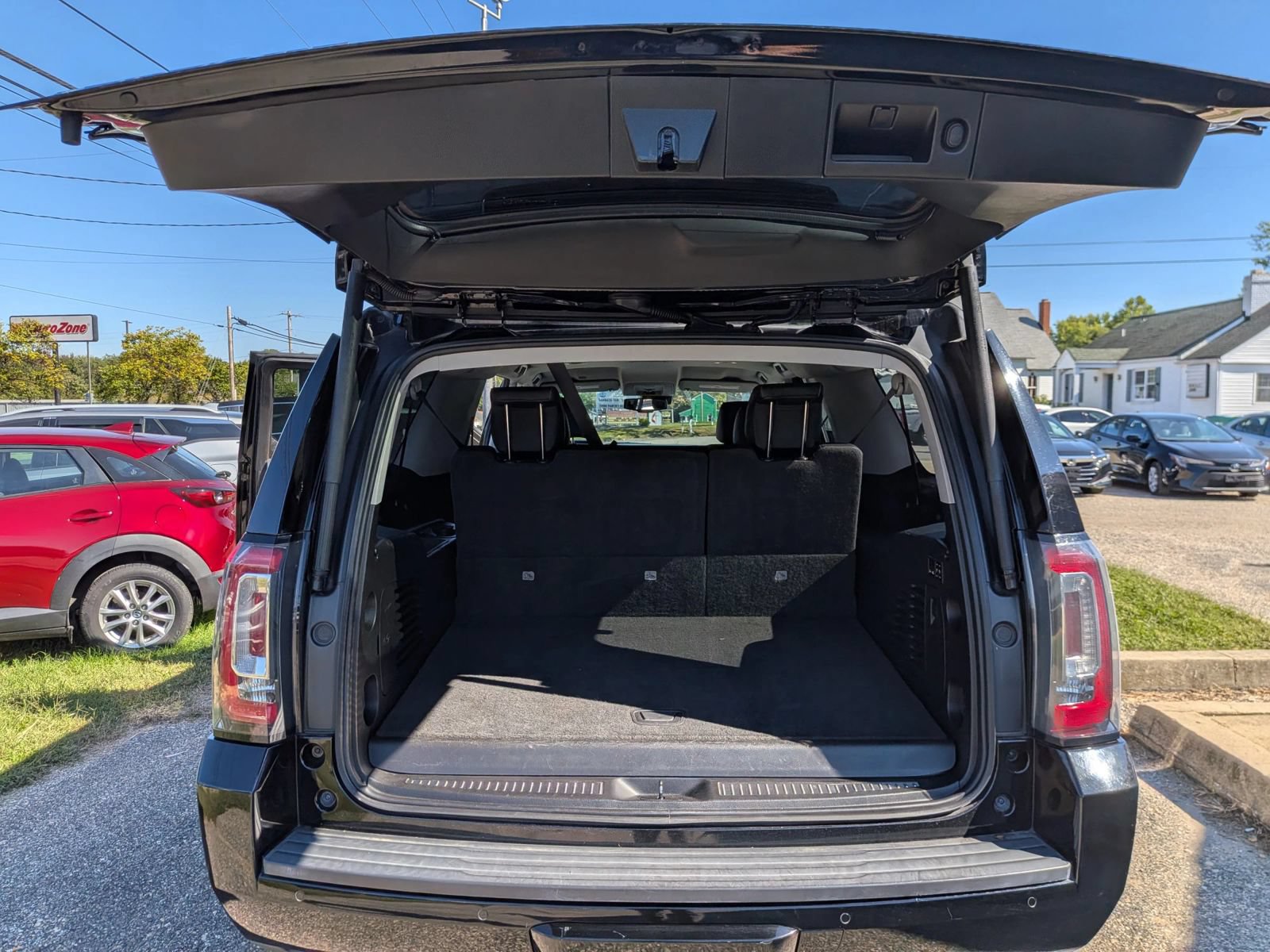 Used 2020 GMC Yukon XL SLT AWD/4WD image 37