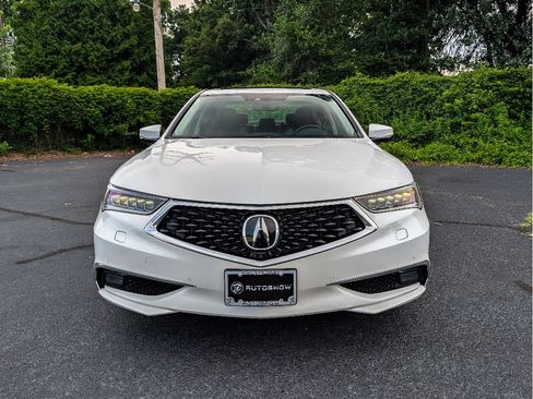 Used 2018 Acura TLX V6 SH-AWD w/ Advance Package image 2