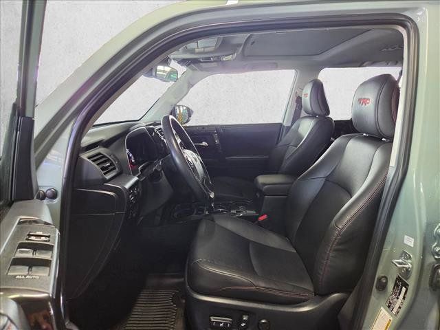 Used 2023 Toyota 4Runner TRD Off-Road Premium w/ Off Road Premium Plus Package AWD/4WD image 10