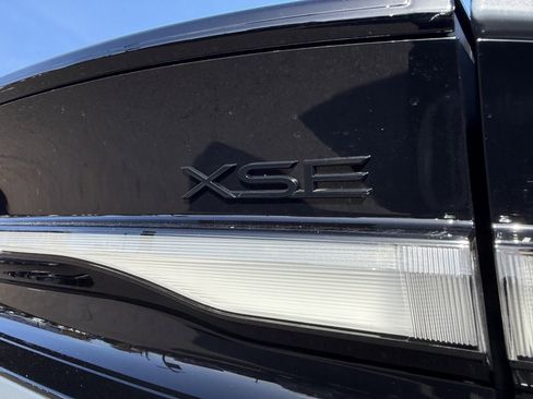 New 2026 Toyota Prius Plug-In Hybrid image 6