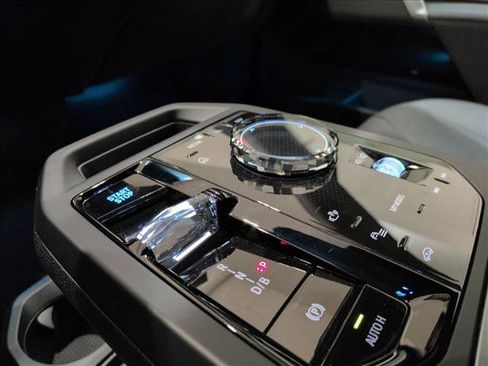 Certified 2025 BMW iX M60 image 11