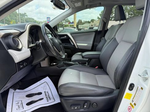 Used 2014 Toyota RAV4 Limited FWD image 35