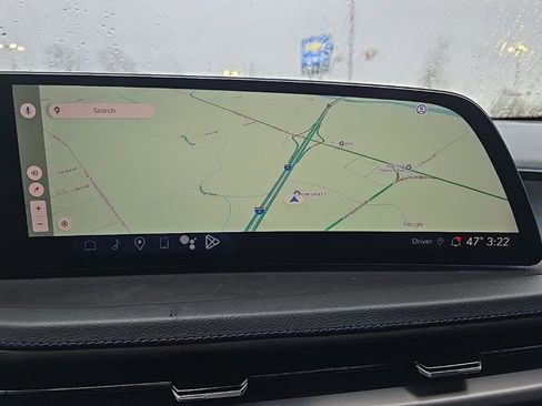 Used 2024 Cadillac XT4 Sport image 14